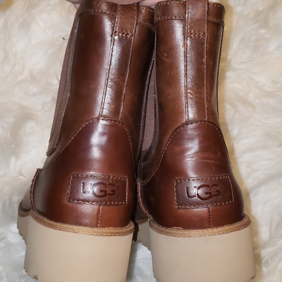 ugg boots - Picture 2 of 4